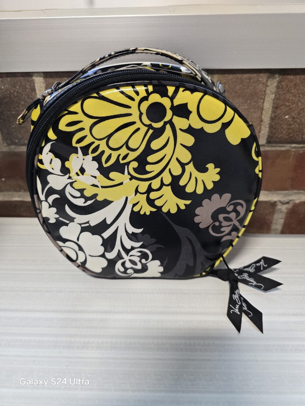 Vera Bradley Baroque Hatbox ROUND Cosmetic Travel Makeup Tote Bag VINYL